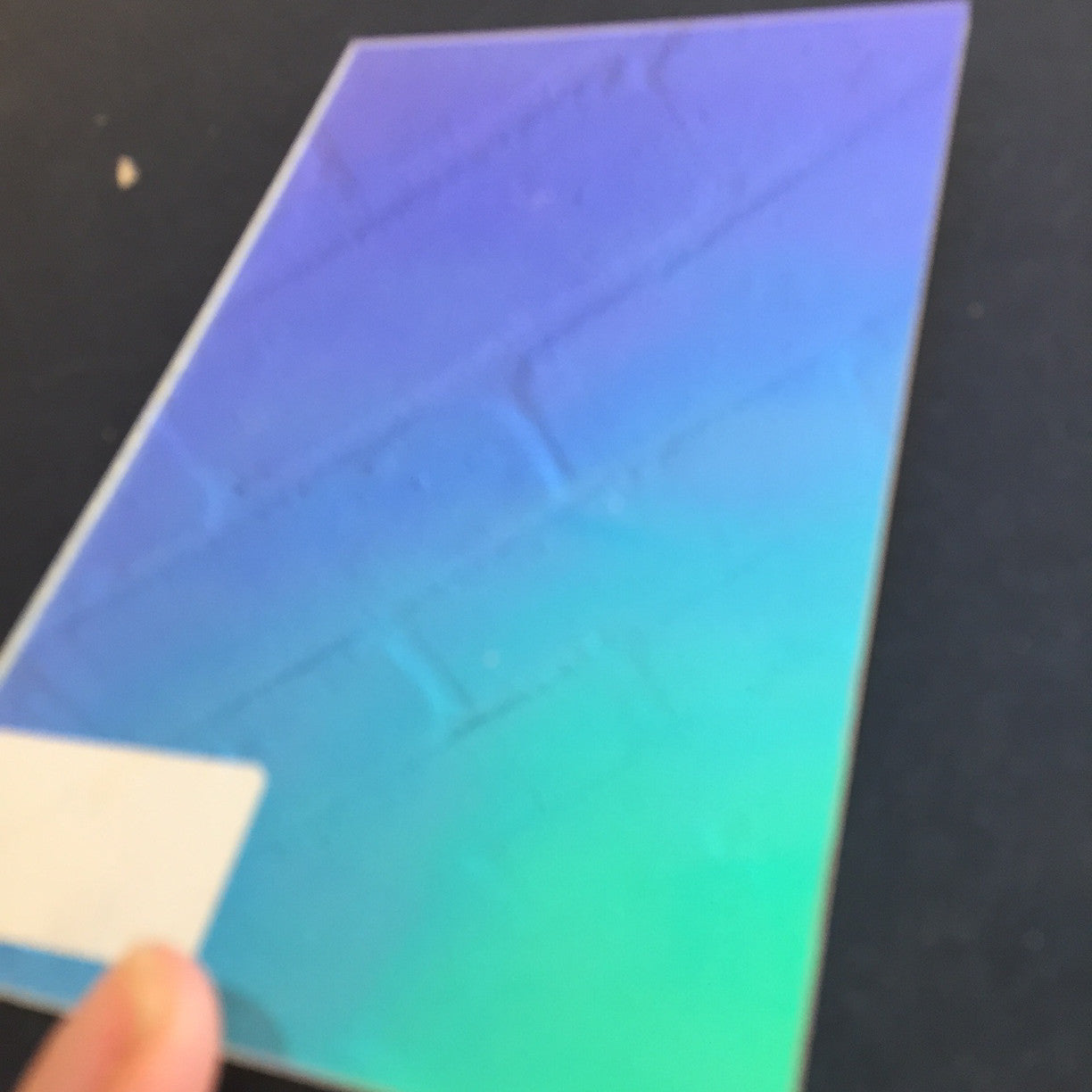 Feuille acrylique irisée rayonnante à réflexions de 3 mm